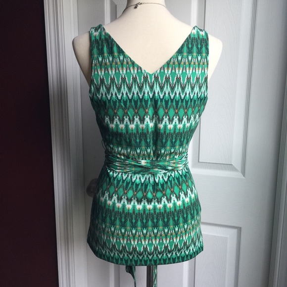 BCBG MaxAzria Green Halter Top M - Picture 3 of 6